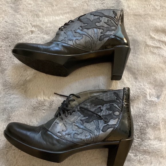 NWOT NAOT Ace up ankle boots black and grey size 36 - Picture 2 of 6
